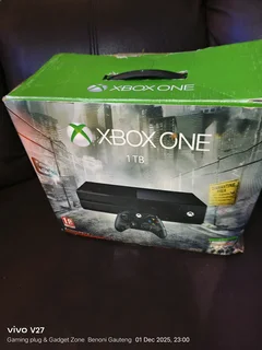 Xbox one &amp; box accessories