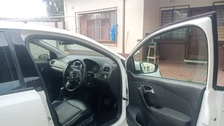2012 Volkswagen Polo  Automatic 1.4 Engine capacity Well maintained Accident free Hatchback Car
