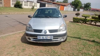 2006 Renault Clio 2 Well Maintained Accident Free Automatic Hatchback Car