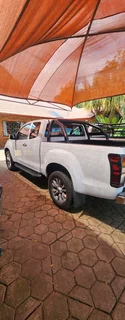 Hard Locable loadbin cover for Isuzu gen 6