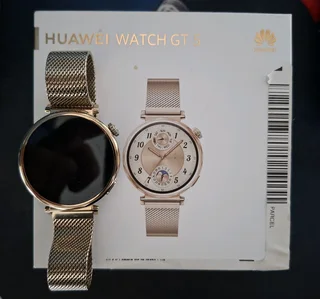 Gold Huawei Watch GT 5 41mm