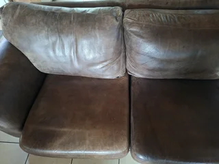 Corner lounge suite from Coricraft fuller leather.