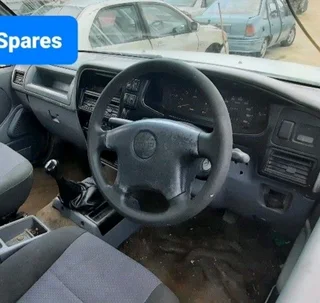 Isuzu 280DT lwb stripping for spares