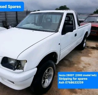 Isuzu 280DT lwb stripping for spares