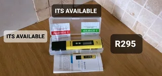 Ph meter testers brand new with calibration powder and carry case