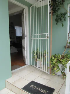 Hair Salon ROOM for RENT - Greenacres Spacious Nice Secure  R1200m from  Nov, Call Jean 0792940501