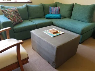 Green corner sofa in mint condition