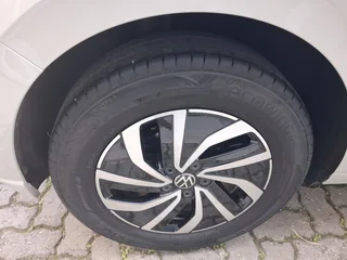 2025 Volkswagen Polo 1.0 TSI Life DSG