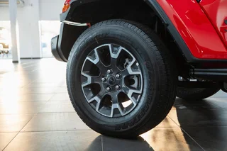 2025 Jeep Wrangler Sahara 2.0T A/T 4DR