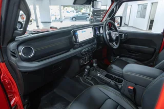 2025 Jeep Wrangler Sahara 2.0T A/T 4DR