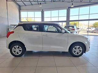 2022 Suzuki Swift 1.2I GL, White with 35500km available now!
