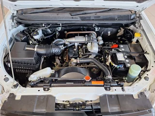 2022 Isuzu D-Max 250C Base, White with 107500km available now!