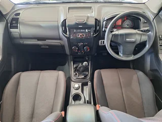 2019 Isuzu D-Max 250 HO Hi-Rider D/Cab 4x4, White with 98500km available now!