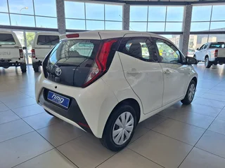 2019 Toyota Aygo 1.0 5-Door, White with 75000km available now!