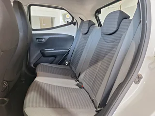 2019 Toyota Aygo 1.0 5-Door, White with 75000km available now!