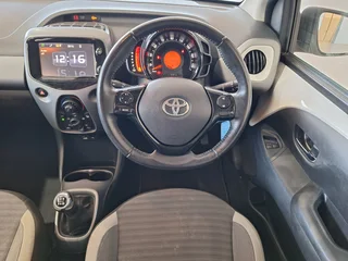 2019 Toyota Aygo 1.0 5-Door, White with 75000km available now!