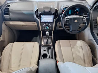 2013 Chevrolet Trailblazer 2.8 LTZ 4x4 AT, White with 202000km available now!