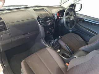 2022 Isuzu D-Max 250 HO Hi-Rider D/Cab 4x4, White with 120500km available now!