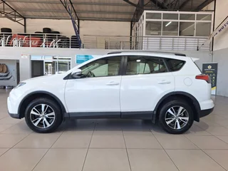 2017 Toyota RAV4 2.0 GX 4x2, White with 93500km available now!