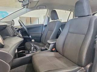 2017 Toyota RAV4 2.0 GX 4x2, White with 93500km available now!