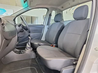 2018 Nissan NP200 1.6 8V AC Safety Pack, White with 65500km available now!