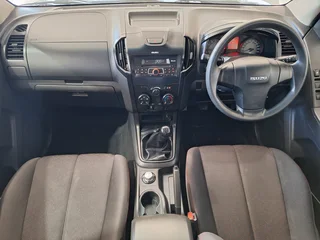 2022 Isuzu D-Max 250 HO Hi-Rider D/Cab 4x4, White with 122500km available now!