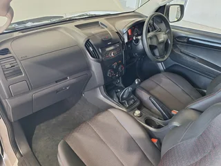 2021 Isuzu D-Max 250 HO Hi-Rider D/Cab 4x4, White with 183500km available now!