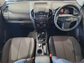 2021 Isuzu D-Max 250 HO Hi-Rider D/Cab 4x4, White with 183500km available now!