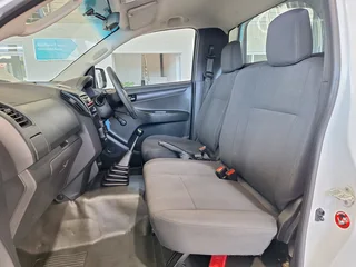 2020 Isuzu D-Max 250 HO Fleetside (safety), White with 69500km available now!