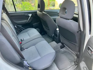 2006 Toyota RAV-4 SUV