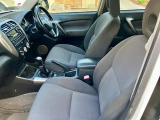 2006 Toyota RAV-4 SUV