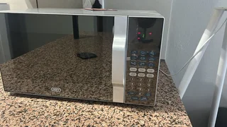 Defy Microwave Microwave - Model DMO 391