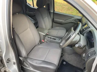 2015 Nissan Navara 2.5 dCi 4x2 LE D/Cab