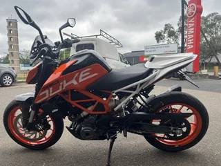 KTM 390 DUKE