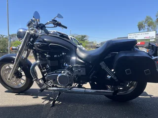 TRIUMPH BONNEVILLE AMERICA