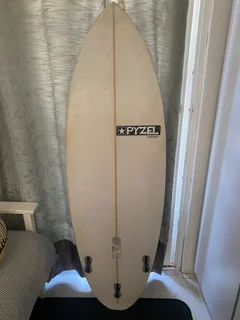 Pyzel nugget 5’6, 27 litres