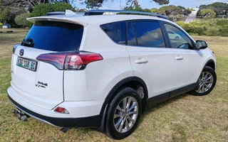 2017 Toyota Rav4 2.2 Diesel VX All wheel drive automatic - only 119 100 kms!