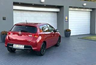 2014 Toyota Auris 1.6 XS Manual Hatchback - Only 98 000 kms!