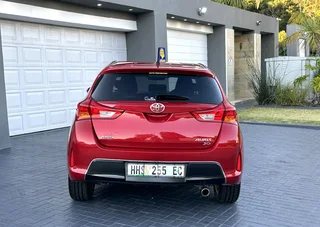 2014 Toyota Auris 1.6 XS Manual Hatchback - Only 98 000 kms!