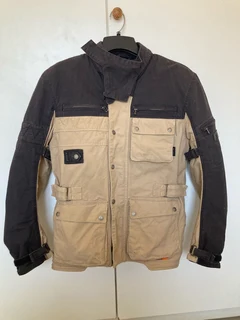 Motorcycle touring jacket