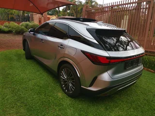 2024 Lexus RX 450h&#43; PHEV (Plug-in Hybrid) 14 900km