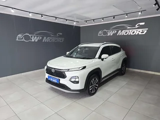 2025 TOYOTA STARLET CROSS 1.5XR