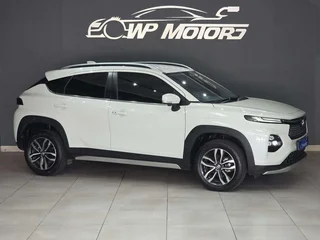 2025 TOYOTA STARLET CROSS 1.5XR