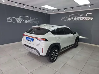 2025 TOYOTA STARLET CROSS 1.5XR