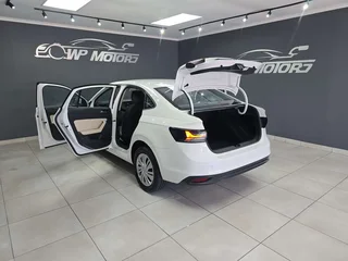 2024 VOLKSWAGEN POLO 1.6 TIPTRONIC