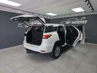 2023 TOYOTA FORTUNER 2.8GD-6 R/B A/T