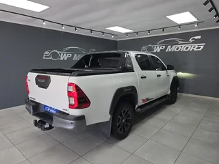 2023 TOYOTA HILUX 2.8 GD-6 RB LEGEND RS 4X4 P/U D/C