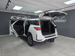 2024 TOYOTA FORTUNER 2.4GD-6 R/B A/T