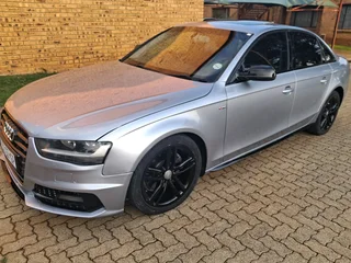Audi A4 2.0Tdi 2016 model