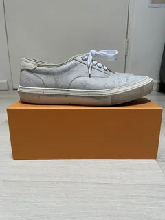 Louis Vuitton Trocadero White Sneakers Men’s – Size 7 (NEG)